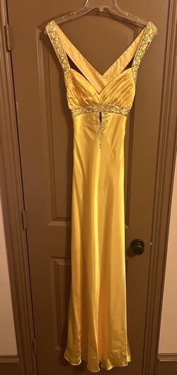 Adrianna Papell Yellow Size 6 Floor Length Military Straight Dress on Queenly