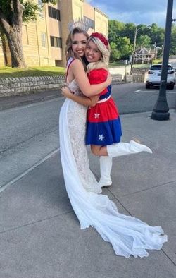 Mac Duggal White Size 2 Prom Halter Wedding Train Dress on Queenly