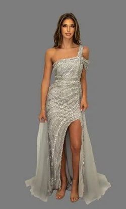 Style 23LG10376 Terani Couture Silver Size 6 Pageant Fitted Prom Tulle Side slit Dress on Queenly