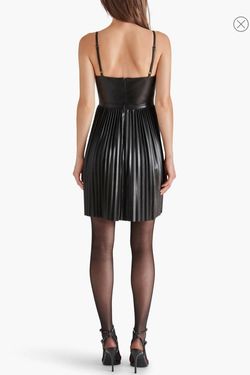 Style 1-1068611429-1901 STEVE MADDEN Black Size 6 Free Shipping Cocktail Dress on Queenly