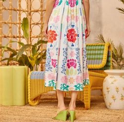 Style 1-1660133253-2696 ANDREE BY UNIT White Size 12 Polyester Plus Size Floor Length Print Straight Dress on Queenly