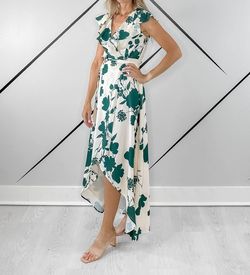 Style 1-2181774916-2791 HYFVE Green Size 12 V Neck Belt Cocktail Dress on Queenly