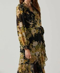 Style 1-3533387844-3855 ASTR Black Size 0 Sleeves High Low Long Sleeve Straight Dress on Queenly