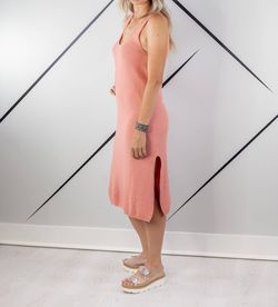 Style 1-401210375-2791 HYFVE Pink Size 12 Side Slit V Neck Plus Size Cocktail Dress on Queenly
