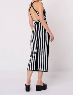 Style 1-980782395-2901 ANOTHER GIRL Black Size 8 Tall Height Backless Cocktail Dress on Queenly