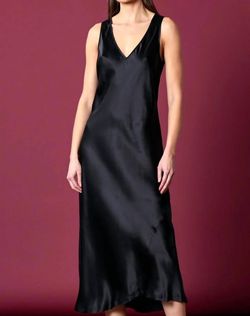 Style 1-210485029-3236 Go by Go Silk Black Size 4 Silk A-line V Neck Cocktail Dress on Queenly
