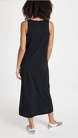 Style 1-28583748-3472 Z Supply Black Size 4 Free Shipping Tall Height Cocktail Dress on Queenly