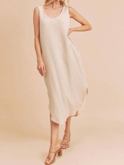 Style 1-1957332741-2791 AEMI + CO Nude Size 12 Side Slit Plus Size Cocktail Dress on Queenly