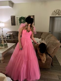 Style 56126 Sherri Hill Pink Size 2 Plunge Floor Length Prom Tall Height Ball gown on Queenly