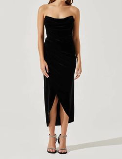 Style 1-2211303577-3011 ASTR Black Size 8 Side Slit Summer Velvet Strapless Cocktail Dress on Queenly