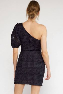 Style 1-3521148088-3472 entro Black Size 4 One Shoulder Cocktail Dress on Queenly