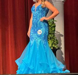 Jasz Couture Blue Size 8 Prom Pageant Plunge Mermaid Dress on Queenly