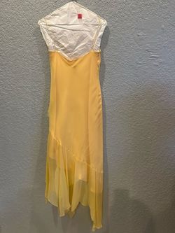 Laundry by Shelli Segal Yellow Size 6 Jersey Semi Formal Floor Length Cocktail Dress on Queenly
