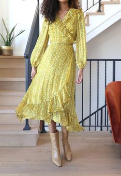 Style 1-449156396-3236 GREYLIN Yellow Size 4 Tall Height Sleeves Cocktail Dress on Queenly