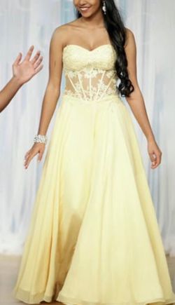 Camille La Vie Yellow Size 0 Military Floor Length Short Height Prom A-line Dress on Queenly