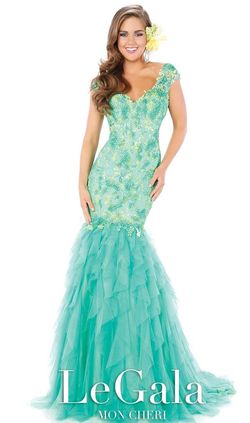 LaGala Green Size 4 Prom Floor Length Mermaid Dress on Queenly