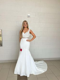 Johnathan Kayne White Size 2 Floor Length Mermaid Dress on Queenly