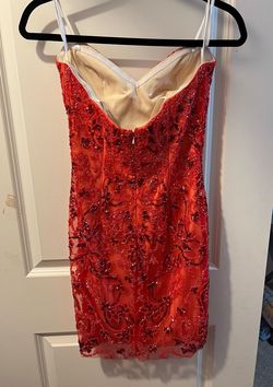 Mon Cheri Red Size 6 $300 Homecoming Cocktail Dress on Queenly