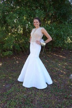 Vienna White Size 2 Prom Quinceanera Mermaid Dress on Queenly