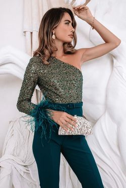 Lavish Alice Green Size 14 Feather One Shoulder Sequined Jumpsuit Dress on Queenly