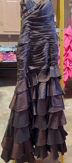 Brown Size 4 Mermaid Dress on Queenly