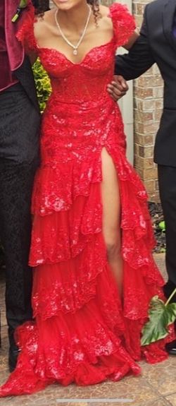 Style 55801 Sherri Hill Red Size 2 Lace 55801 Prom Floor Length Ball gown on Queenly