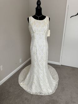 David's Bridal Nude Size 16 Lace Square Neck Jersey A-line Dress on Queenly