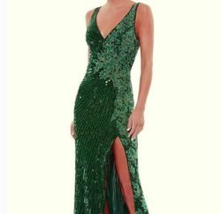 Style 20286685 Mac Duggal Green Size 8 Plunge Black Tie Short Height 20286685 Side slit Dress on Queenly