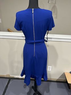 Calvin Klein Blue Size 2 Cap Sleeve 50 Off Wedding Guest Sorority Formal Cocktail Dress on Queenly