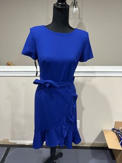 Calvin Klein Blue Size 2 Cap Sleeve Appearance Cocktail Dress on Queenly