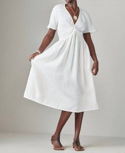 Style 1-3331997764-149 Giftcraft White Size 12 Pockets Free Shipping Bridal Shower Plus Size Cocktail Dress on Queenly