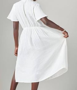 Style 1-3331997764-1691 Giftcraft White Size 16 Mini V Neck Pockets Cocktail Dress on Queenly