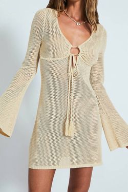 Style 1-738355554-70 Devon Windsor Nude Size 0 Sleeves Flare Cocktail Dress on Queenly