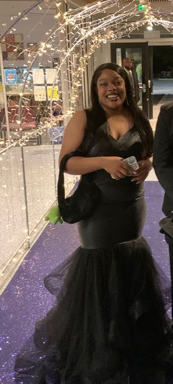 Style Fresh Out Of Fashion Black Mermaid Dress. Fashion Nova Black Size 16 Plunge Polyester Tulle Mermaid Dress on Queenly