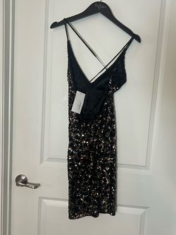 Scala Black Size 2 Plunge Jersey Cocktail Dress on Queenly