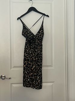 Scala Black Size 2 Plunge Jersey Cocktail Dress on Queenly