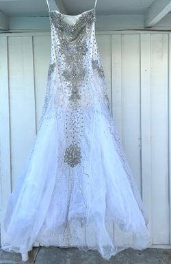 Style 2011. Custom made Lucian Matis White Size 0 70 Off Free Shipping Tall Height Mermaid Dress on Queenly