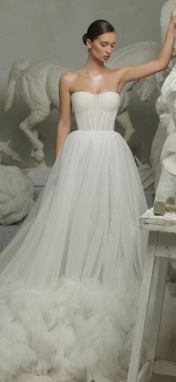 Tarik Ediz White Size 8 Floor Length Jersey Wedding Plunge Ball gown on Queenly