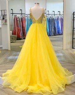 Style 1991 Ashley Lauren Yellow Size 4 1991 Prom Pageant Ball gown on Queenly