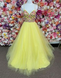 MoriLee Yellow Size 6 50 Off Prom Mori Lee Ball gown on Queenly