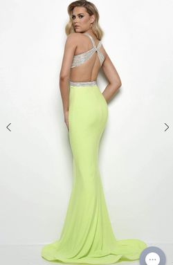 JASZ Couture Green Size 2 Mermaid Straight Dress on Queenly