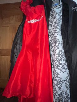 Mac Duggal Red Size 10 Black Tie Prom Mermaid Dress on Queenly