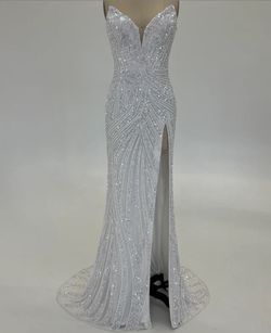 Style 11236 Ashley Lauren White Size 8 Strapless Prom Free Shipping Side slit Dress on Queenly