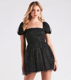Windsor Black Size 4 Square Square Neck Cocktail Dress on Queenly