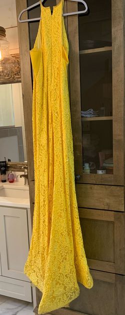 Sherri Hill Yellow Size 6 High Neck Lace Train Dress on Queenly