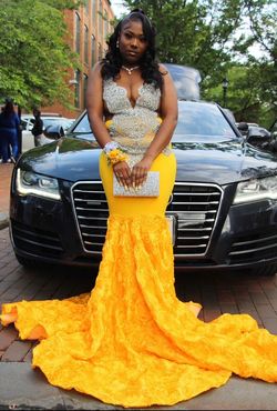 Kesean Jamal  Yellow Size 14 Floor Length Plus Size Prom Ball gown on Queenly