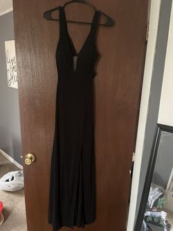 Black Size 6 Side slit Dress on Queenly