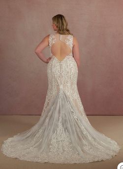 Style AZAZIE GARDNER Mermaid Sequins Lace Cathedral Train Dress Diamond White/Champagne Azazie Nude Size 18 Jersey Plunge Mermaid Dress on Queenly