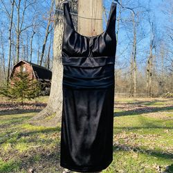 B. Darlin Black Size 8 Swoop Silk Cocktail Dress on Queenly