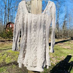 Miss Chevious Nude Size 16 Long Sleeve Cocktail Dress on Queenly